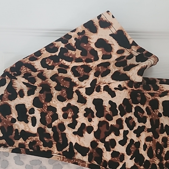 Animal Print Bodysuit Top Leopard Print Brown Black Stretch like New Size 0XL - Picture 4 of 14